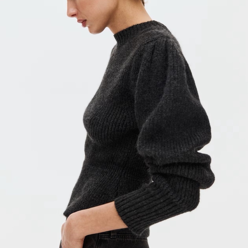 H&M Charcoal Ribbed Turtleneck Sweater Sz Medium - Picture 3 of 13